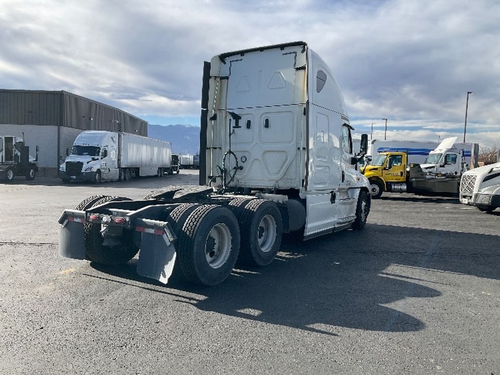 Sleeper Tractor-Heavy Duty Tractors-Freightliner-2019-Cascadia 12564ST-Greeley-CO-472,339\n\t\tmiles-$ 53,000 - Image 7