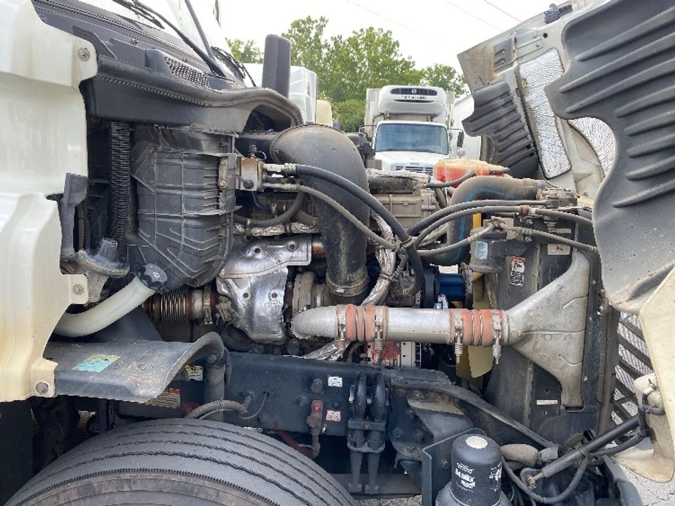 Sleeper Tractor-Heavy Duty Tractors-Freightliner-2019-Cascadia 12564ST-Greensboro-NC-370,677\n\t\tmiles-$ 64,500 - Image 20