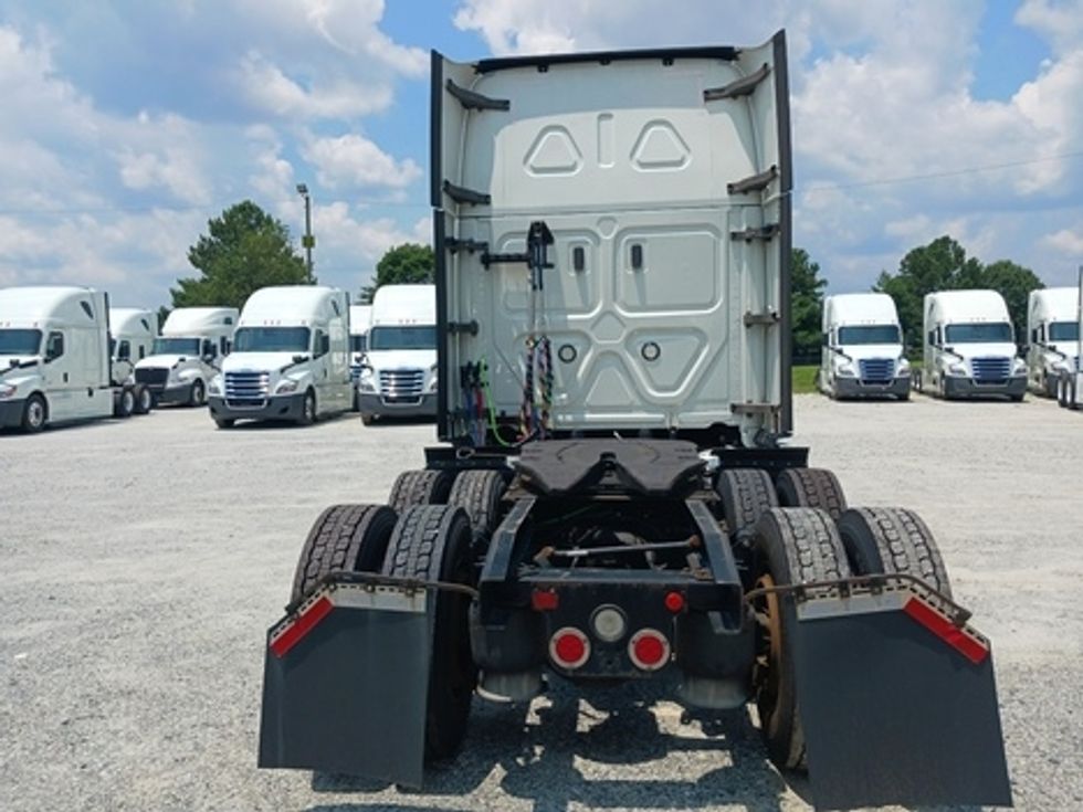 Sleeper Tractor-Heavy Duty Tractors-Freightliner-2019-Cascadia 12564ST-Greensboro-NC-551,176\n\t\tmiles-$ 45,500 - Image 4