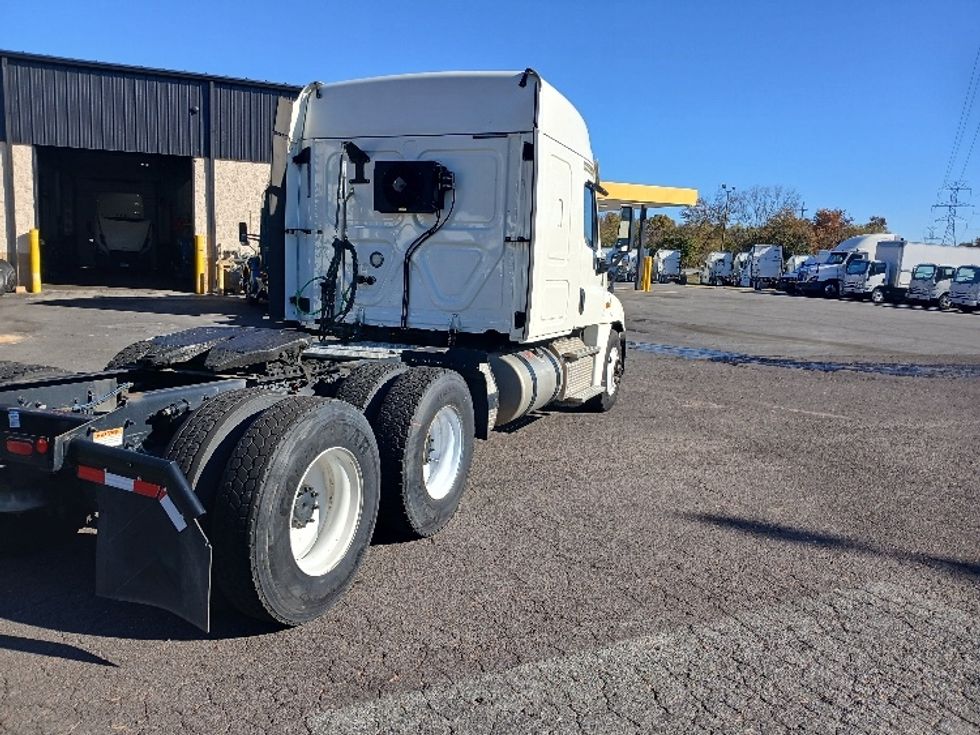 Sleeper Tractor-Heavy Duty Tractors-Freightliner-2019-Cascadia 12564ST-Greensboro-NC-564,947\n\t\tmiles-$ 51,000 - Image 7
