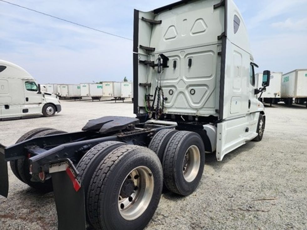 Sleeper Tractor-Heavy Duty Tractors-Freightliner-2019-Cascadia 12564ST-Greensboro-NC-656,393\n\t\tmiles-$ 46,250 - Image 7