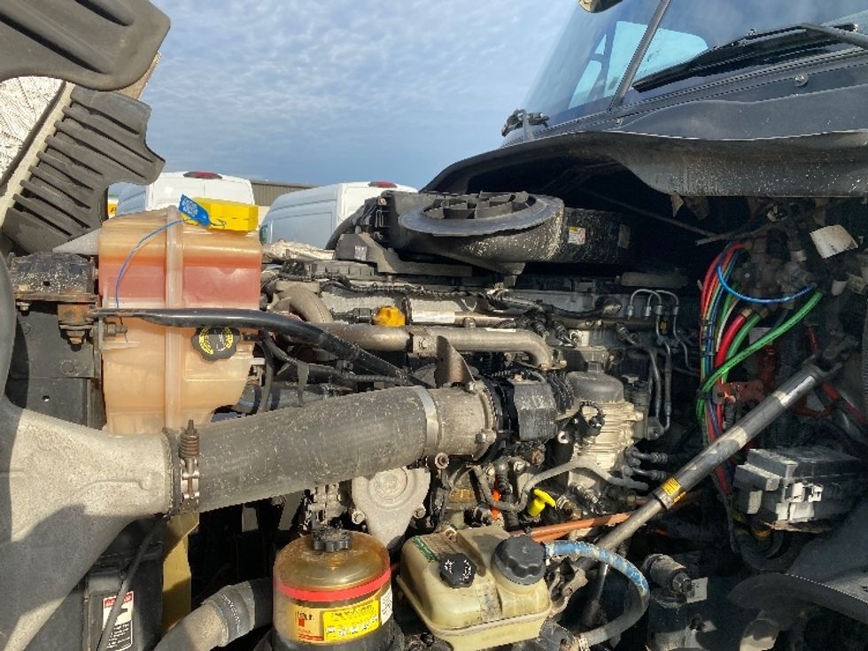 Sleeper Tractor-Heavy Duty Tractors-Freightliner-2019-Cascadia 12564ST-Harrisburg-PA-573,730\n\t\tmiles-$ 45,250 - Image 21