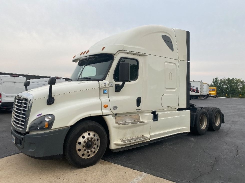Sleeper Tractor-Heavy Duty Tractors-Freightliner-2019-Cascadia 12564ST-Harrisburg-PA-581,941\n\t\tmiles-$ 44,750 - Image 3