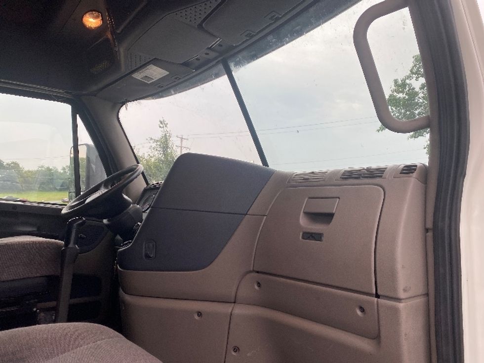 Sleeper Tractor-Heavy Duty Tractors-Freightliner-2019-Cascadia 12564ST-Harrisburg-PA-583,747\n\t\tmiles-$ 44,750 - Image 14