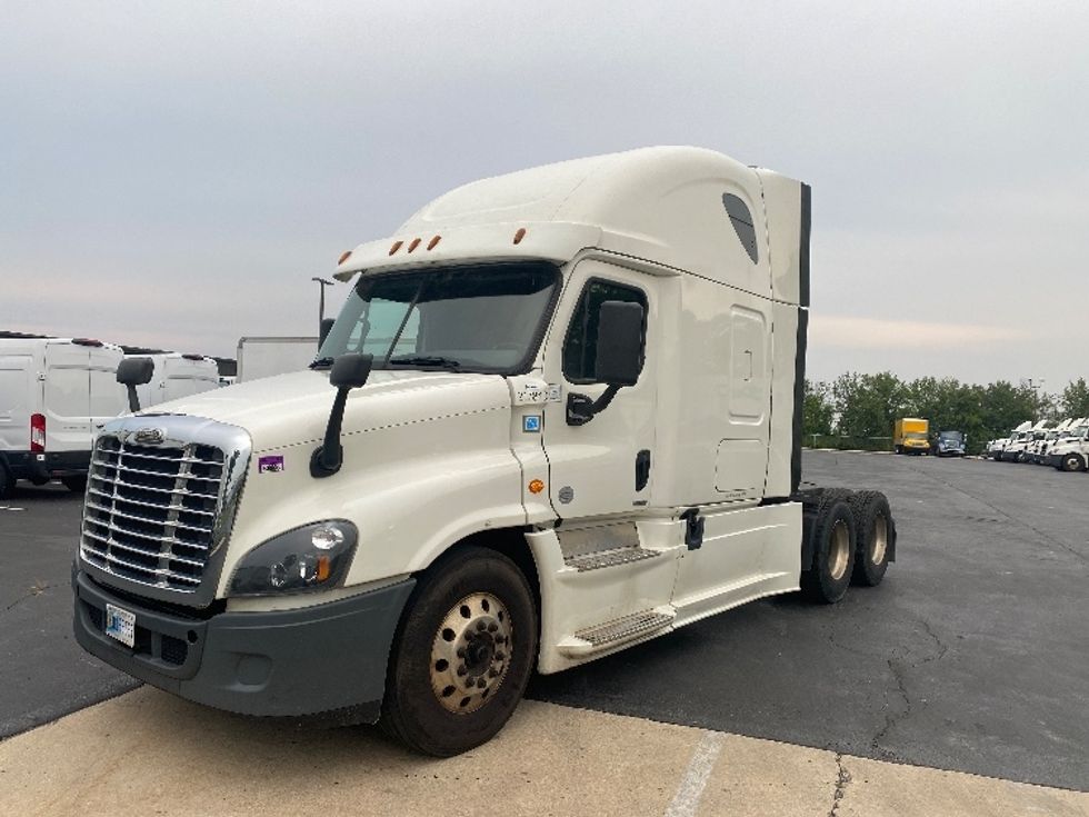 Sleeper Tractor-Heavy Duty Tractors-Freightliner-2019-Cascadia 12564ST-Harrisburg-PA-583,747\n\t\tmiles-$ 44,750 - Image 3