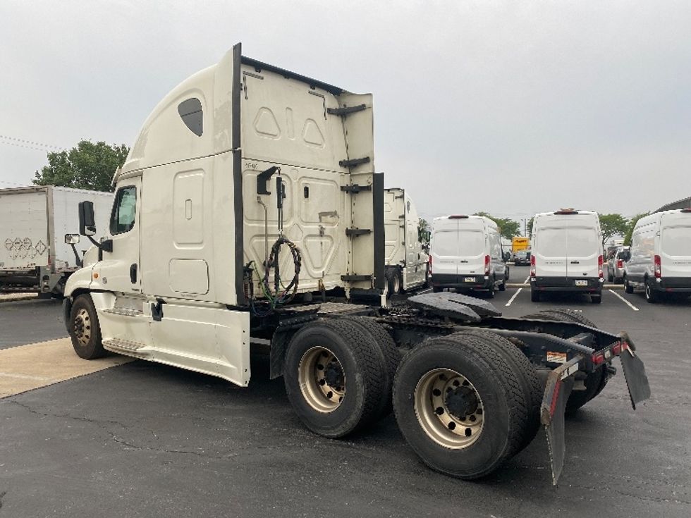 Sleeper Tractor-Heavy Duty Tractors-Freightliner-2019-Cascadia 12564ST-Harrisburg-PA-583,747\n\t\tmiles-$ 44,750 - Image 5