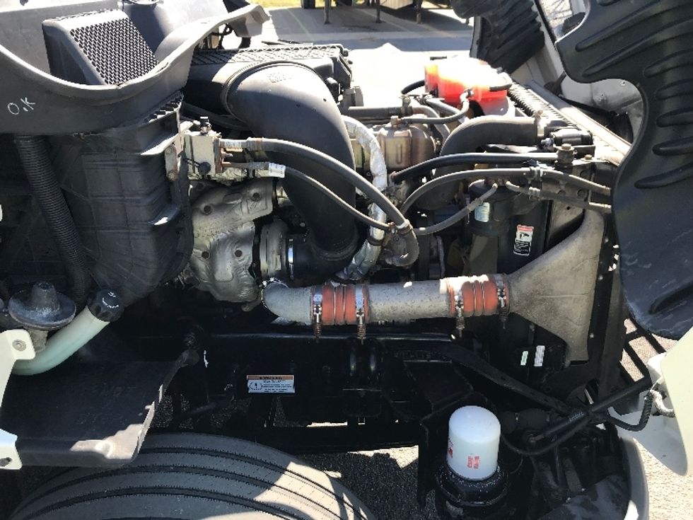 Sleeper Tractor-Heavy Duty Tractors-Freightliner-2019-Cascadia 12564ST-Harrisonburg-VA-460,833\n\t\tmiles-$ 54,250 - Image 20