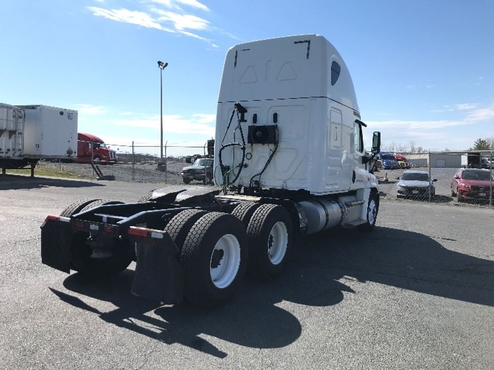 Sleeper Tractor-Heavy Duty Tractors-Freightliner-2019-Cascadia 12564ST-Harrisonburg-VA-460,833\n\t\tmiles-$ 54,250 - Image 7