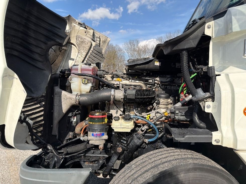 Sleeper Tractor-Heavy Duty Tractors-Freightliner-2019-Cascadia 12564ST-Harrisonburg-VA-538,803\n\t\tmiles-$ 43,250 - Image 21