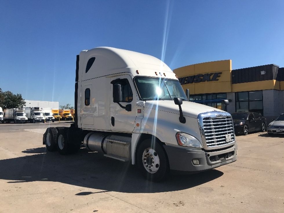 Sleeper Tractor-Heavy Duty Tractors-Freightliner-2019-Cascadia 12564ST-Houston-TX-308,257\n\t\tmiles-$ 63,000 - Image 1