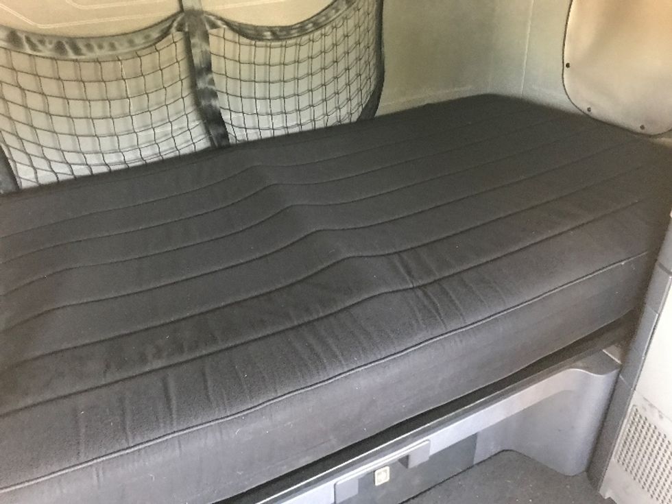 Sleeper Tractor-Heavy Duty Tractors-Freightliner-2019-Cascadia 12564ST-Houston-TX-308,257\n\t\tmiles-$ 63,000 - Image 17