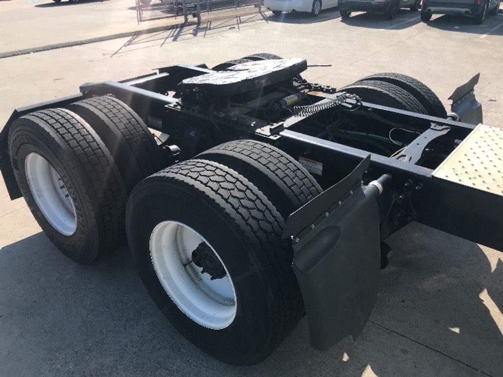 Sleeper Tractor-Heavy Duty Tractors-Freightliner-2019-Cascadia 12564ST-Houston-TX-308,257\n\t\tmiles-$ 63,000 - Image 22