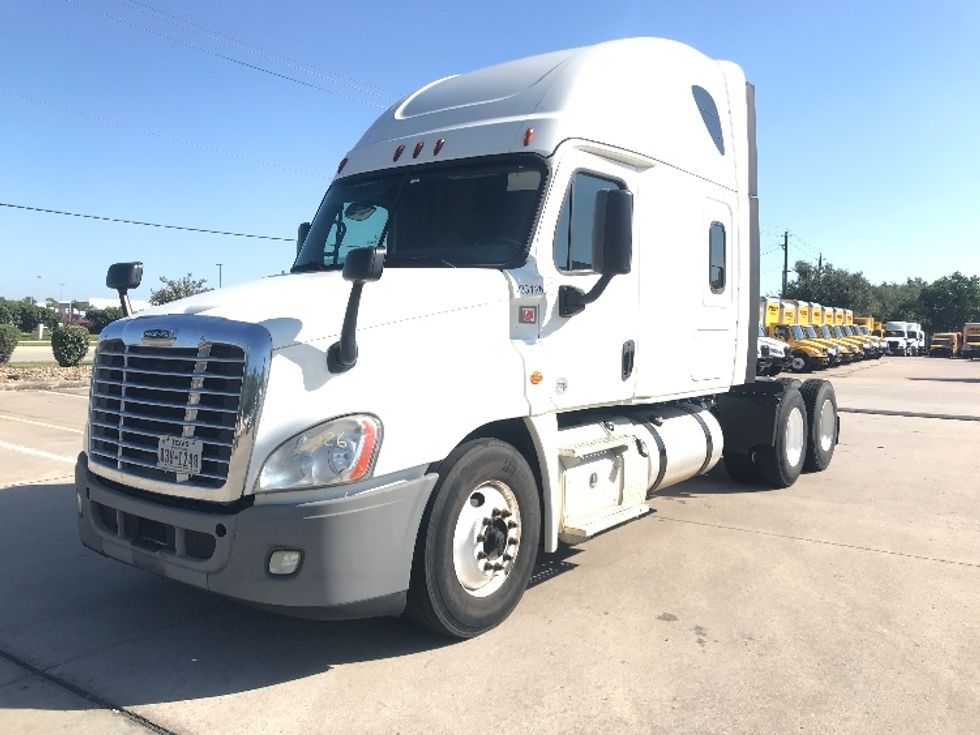 Sleeper Tractor-Heavy Duty Tractors-Freightliner-2019-Cascadia 12564ST-Houston-TX-308,257\n\t\tmiles-$ 63,000 - Image 3