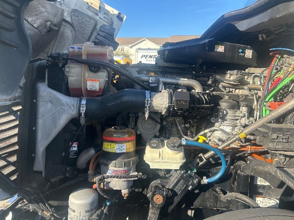 Sleeper Tractor-Heavy Duty Tractors-Freightliner-2019-Cascadia 12564ST-Houston-TX-468,960\n\t\tmiles-$ 47,750 - Image 20