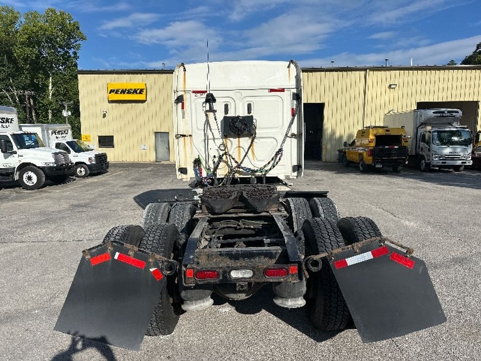 Sleeper Tractor-Heavy Duty Tractors-Freightliner-2019-Cascadia 12564ST-Huntington-WV-392,724\n\t\tmiles-$ 52,750 - Image 6
