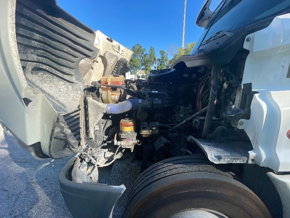 Sleeper Tractor-Heavy Duty Tractors-Freightliner-2019-Cascadia 12564ST-Jacksonville-FL-293,500\n\t\tmiles-$ 64,250 - Image 21