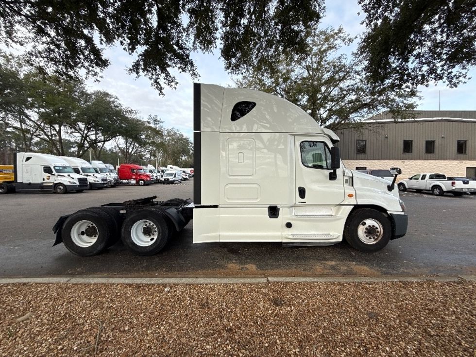Sleeper Tractor-Heavy Duty Tractors-Freightliner-2019-Cascadia 12564ST-Jacksonville-FL-492,828\n\t\tmiles-$ 50,250 - Image 8