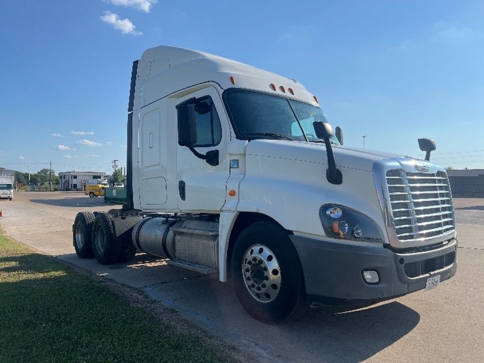 Sleeper Tractor-Heavy Duty Tractors-Freightliner-2019-Cascadia 12564ST-Katy-TX-281,214\n\t\tmiles-$ 62,750 - Image 1