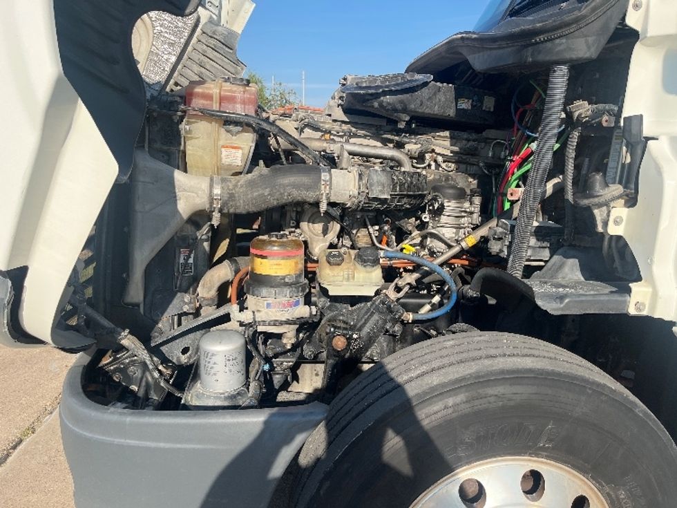 Sleeper Tractor-Heavy Duty Tractors-Freightliner-2019-Cascadia 12564ST-Katy-TX-281,214\n\t\tmiles-$ 62,750 - Image 20