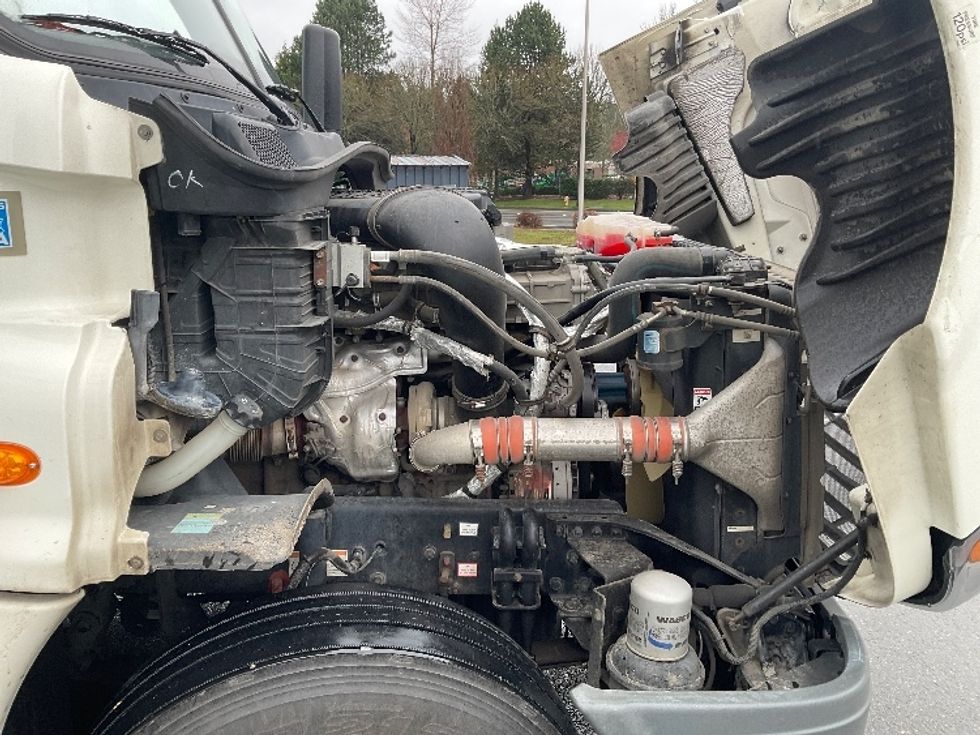 Sleeper Tractor-Heavy Duty Tractors-Freightliner-2019-Cascadia 12564ST-Lacey-WA-381,429\n\t\tmiles-$ 59,750 - Image 20