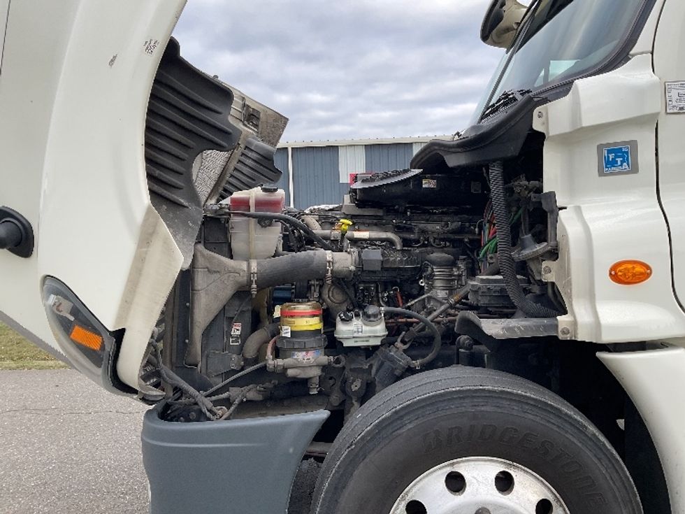 Sleeper Tractor-Heavy Duty Tractors-Freightliner-2019-Cascadia 12564ST-Lacey-WA-429,430\n\t\tmiles-$ 62,500 - Image 11