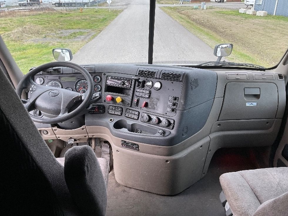 Sleeper Tractor-Heavy Duty Tractors-Freightliner-2019-Cascadia 12564ST-Lacey-WA-429,430\n\t\tmiles-$ 62,500 - Image 2