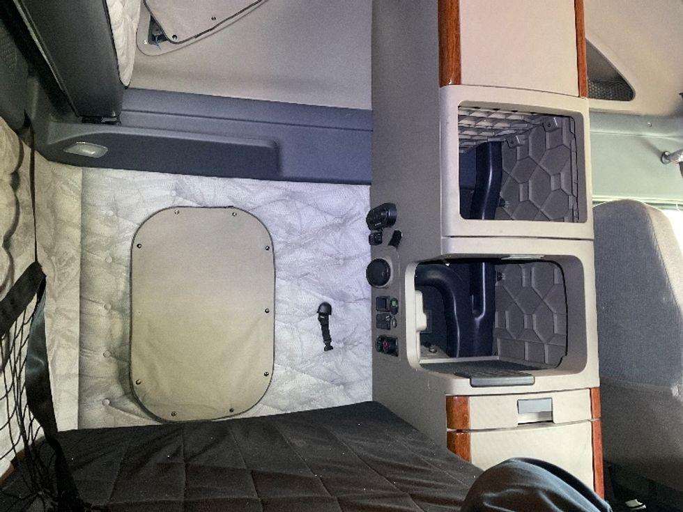 Sleeper Tractor-Heavy Duty Tractors-Freightliner-2019-Cascadia 12564ST-Lacey-WA-429,430\n\t\tmiles-$ 62,500 - Image 8