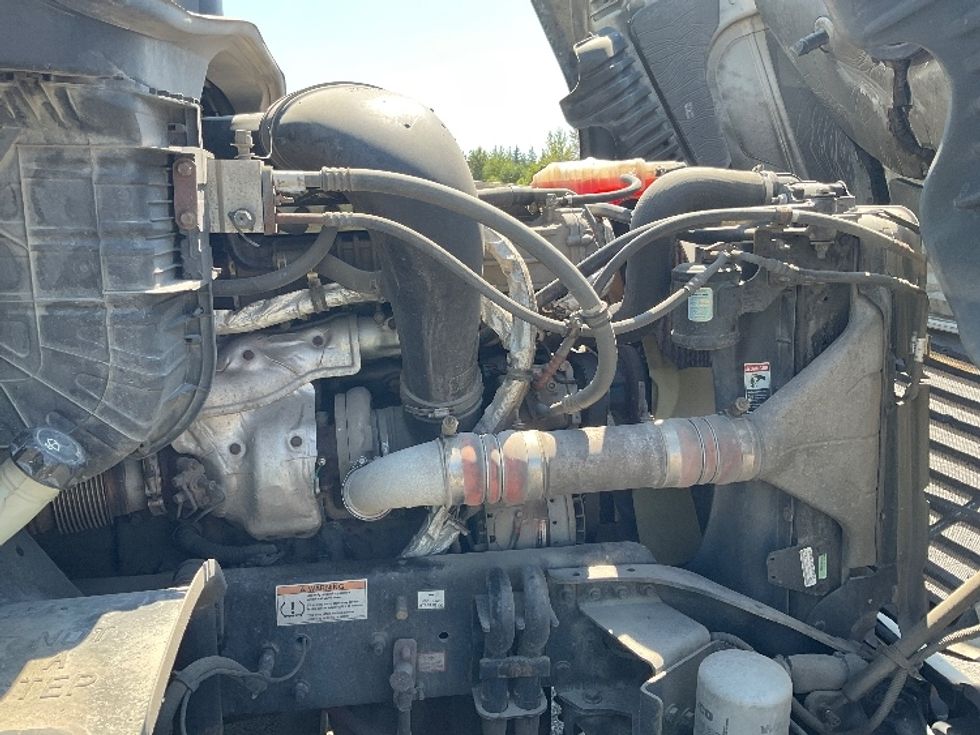 Sleeper Tractor-Heavy Duty Tractors-Freightliner-2019-Cascadia 12564ST-Lacey-WA-466,940\n\t\tmiles-$ 61,250 - Image 20
