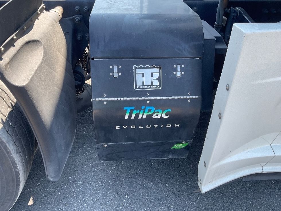 Sleeper Tractor-Heavy Duty Tractors-Freightliner-2019-Cascadia 12564ST-Lacey-WA-466,940\n\t\tmiles-$ 61,250 - Image 22