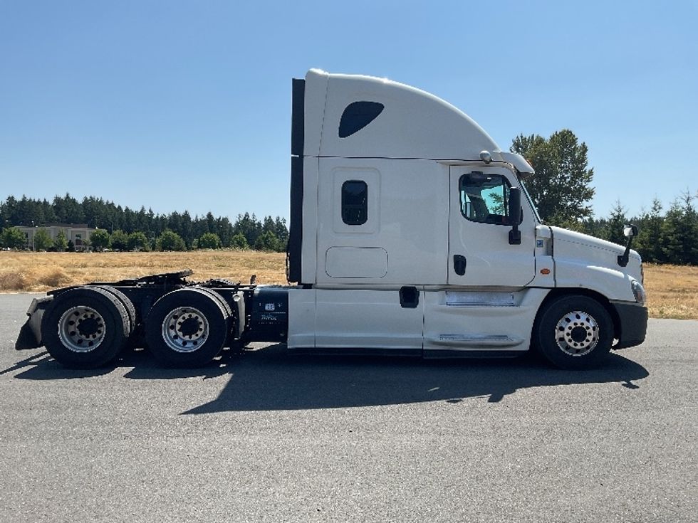 Sleeper Tractor-Heavy Duty Tractors-Freightliner-2019-Cascadia 12564ST-Lacey-WA-466,940\n\t\tmiles-$ 61,250 - Image 8