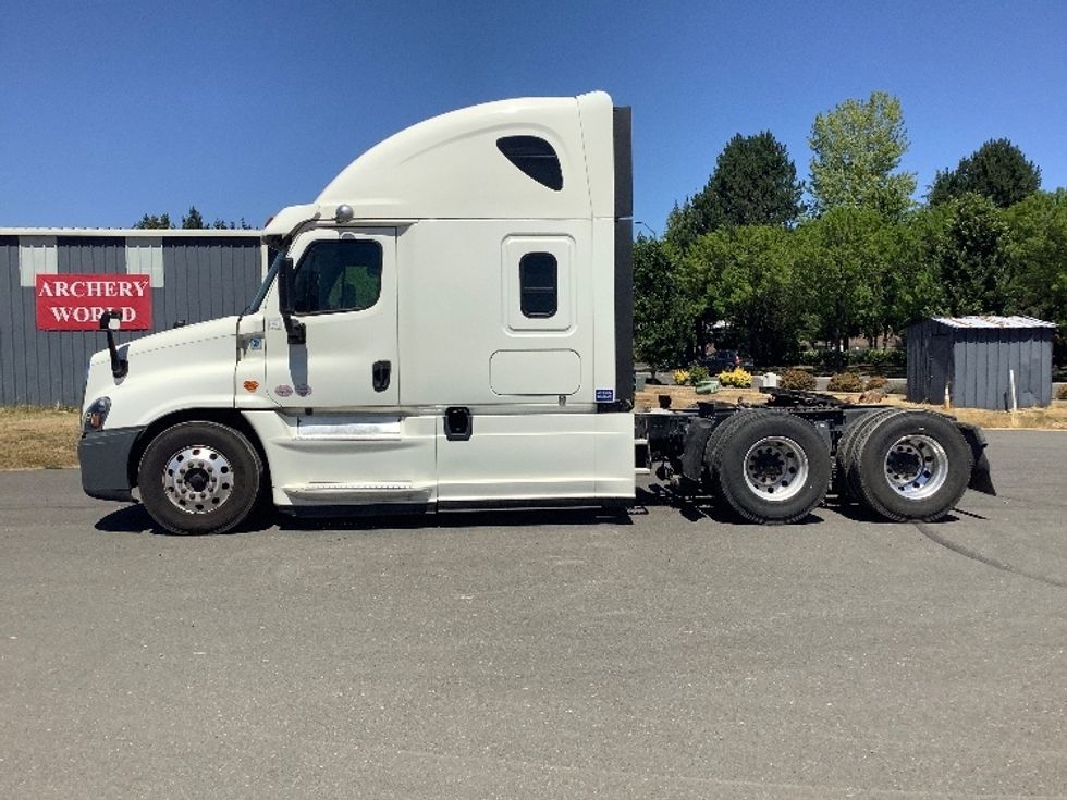 Sleeper Tractor-Heavy Duty Tractors-Freightliner-2019-Cascadia 12564ST-Lacey-WA-476,979\n\t\tmiles-$ 60,500 - Image 4