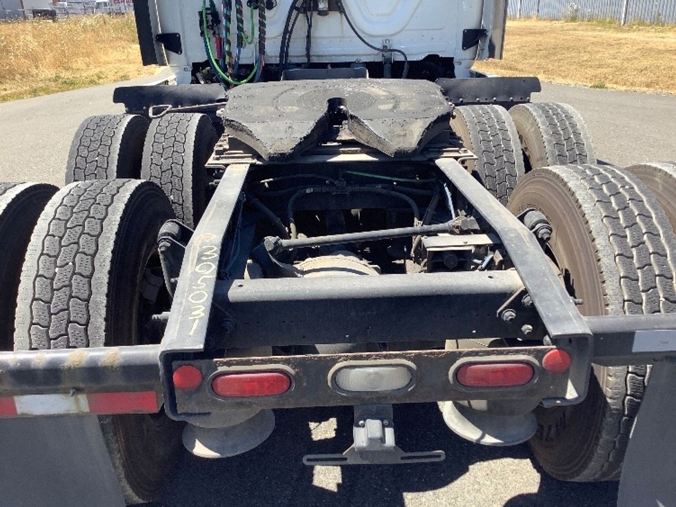 Sleeper Tractor-Heavy Duty Tractors-Freightliner-2019-Cascadia 12564ST-Lacey-WA-476,979\n\t\tmiles-$ 60,500 - Image 6