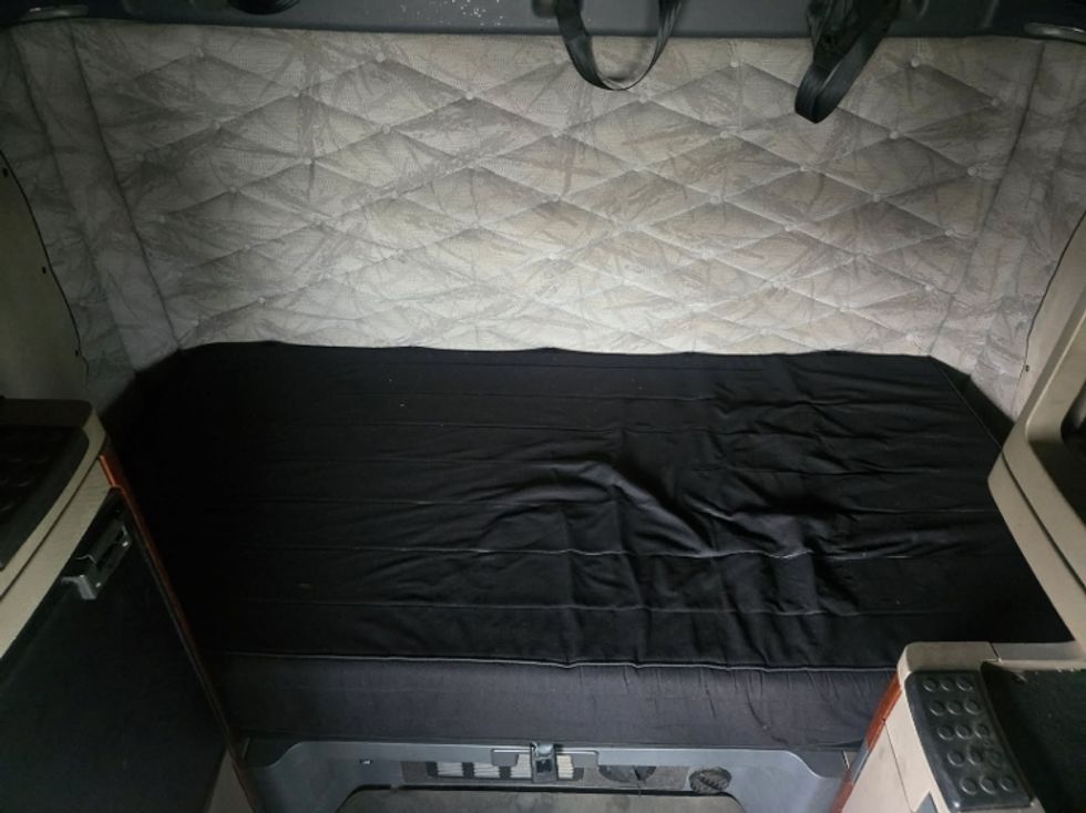 Sleeper Tractor-Heavy Duty Tractors-Freightliner-2019-Cascadia 12564ST-Lacey-WA-479,497\n\t\tmiles-$ 60,500 - Image 17