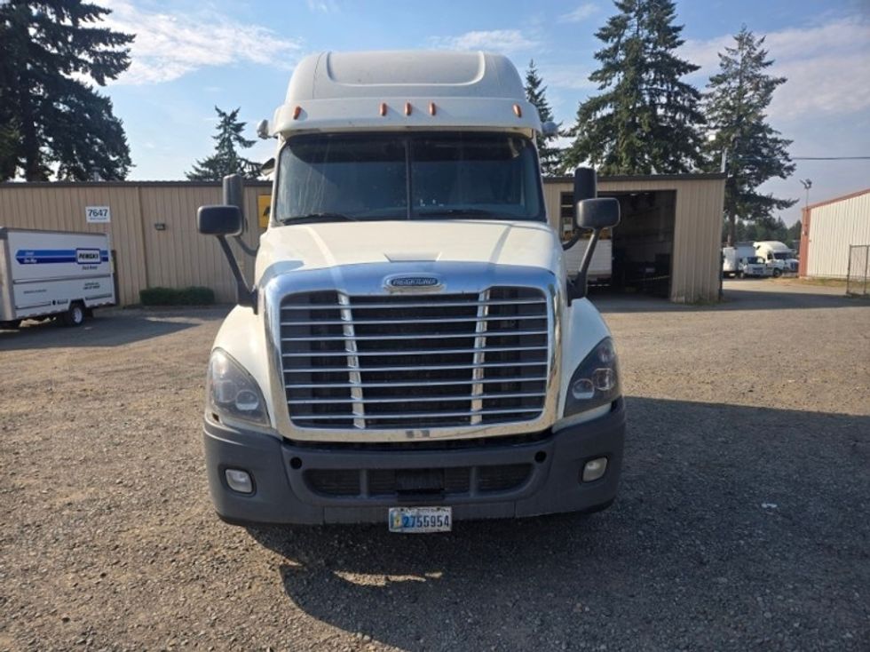 Sleeper Tractor-Heavy Duty Tractors-Freightliner-2019-Cascadia 12564ST-Lacey-WA-479,497\n\t\tmiles-$ 60,500 - Image 2