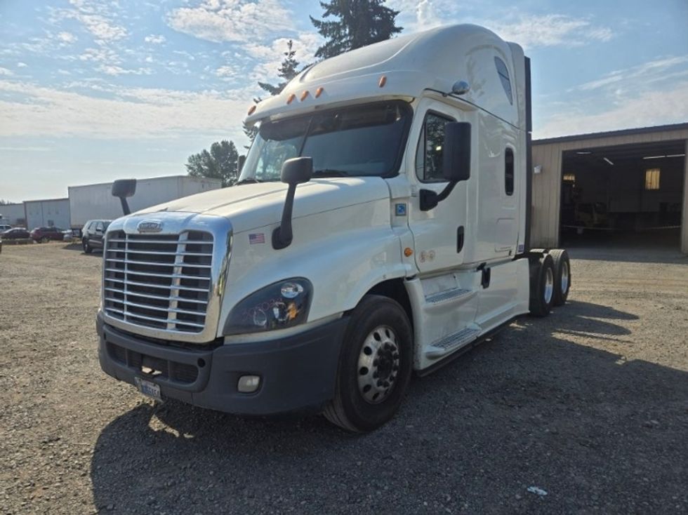 Sleeper Tractor-Heavy Duty Tractors-Freightliner-2019-Cascadia 12564ST-Lacey-WA-479,497\n\t\tmiles-$ 60,500 - Image 3