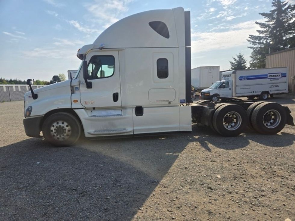 Sleeper Tractor-Heavy Duty Tractors-Freightliner-2019-Cascadia 12564ST-Lacey-WA-479,497\n\t\tmiles-$ 60,500 - Image 4
