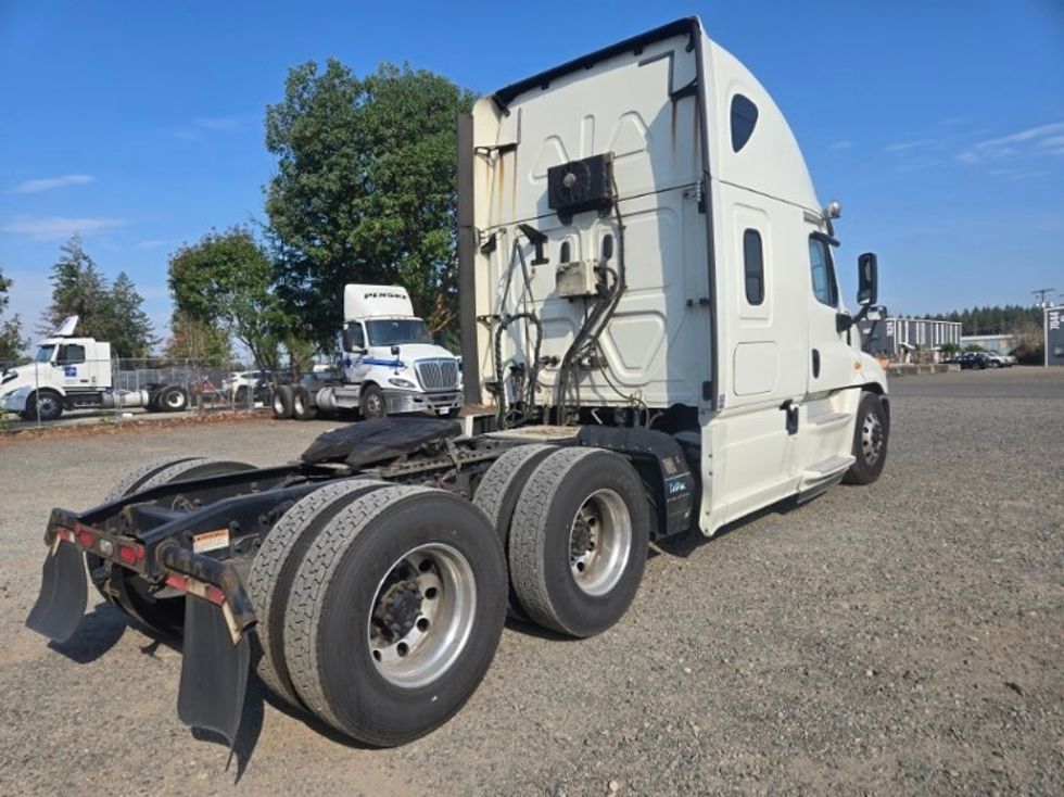 Sleeper Tractor-Heavy Duty Tractors-Freightliner-2019-Cascadia 12564ST-Lacey-WA-479,497\n\t\tmiles-$ 60,500 - Image 7