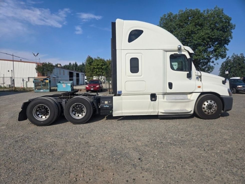 Sleeper Tractor-Heavy Duty Tractors-Freightliner-2019-Cascadia 12564ST-Lacey-WA-479,497\n\t\tmiles-$ 60,500 - Image 8