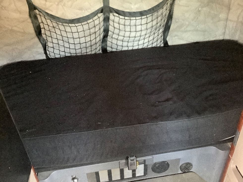 Sleeper Tractor-Heavy Duty Tractors-Freightliner-2019-Cascadia 12564ST-Lacey-WA-484,308\n\t\tmiles-$ 60,000 - Image 17