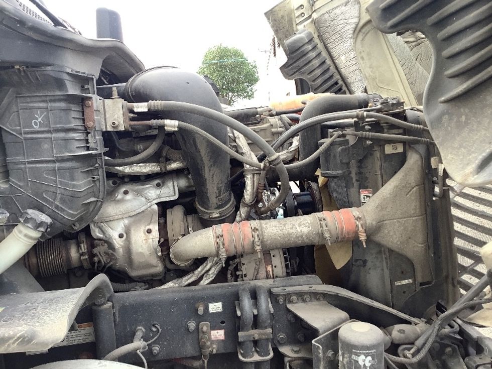 Sleeper Tractor-Heavy Duty Tractors-Freightliner-2019-Cascadia 12564ST-Lacey-WA-484,308\n\t\tmiles-$ 60,000 - Image 20