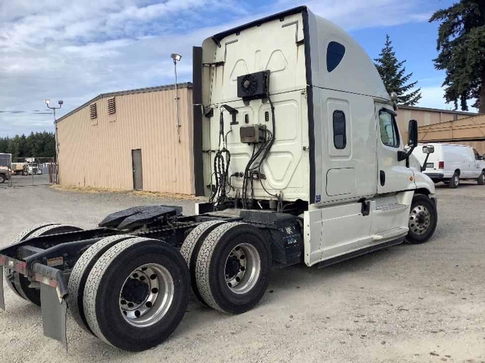Sleeper Tractor-Heavy Duty Tractors-Freightliner-2019-Cascadia 12564ST-Lacey-WA-484,308\n\t\tmiles-$ 60,000 - Image 7