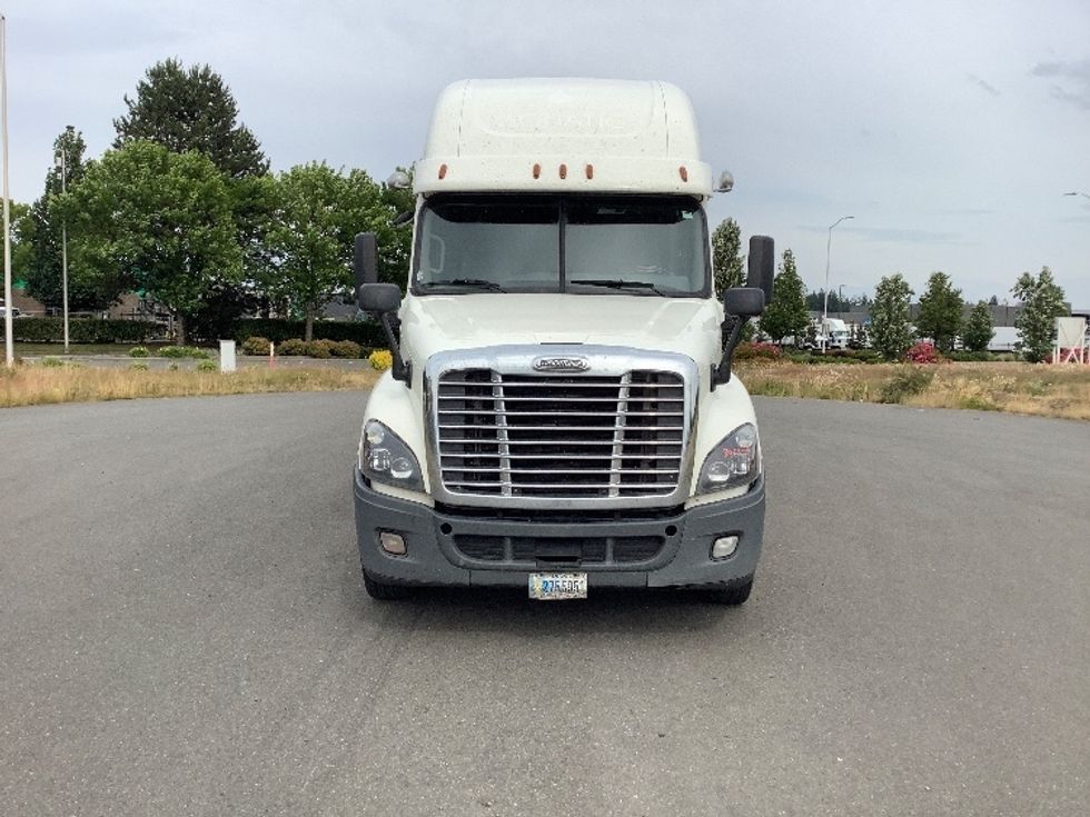 Sleeper Tractor-Heavy Duty Tractors-Freightliner-2019-Cascadia 12564ST-Lacey-WA-514,527\n\t\tmiles-$ 58,250 - Image 2