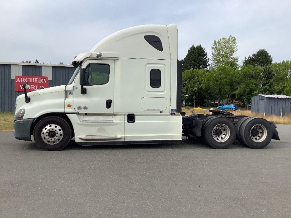 Sleeper Tractor-Heavy Duty Tractors-Freightliner-2019-Cascadia 12564ST-Lacey-WA-514,527\n\t\tmiles-$ 58,250 - Image 4