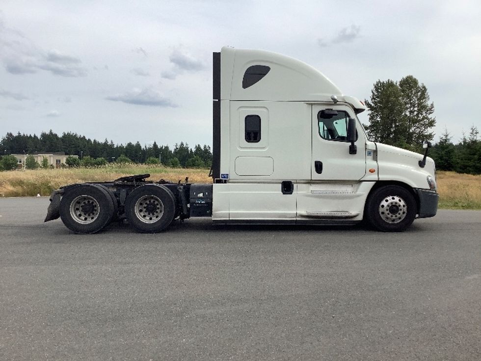 Sleeper Tractor-Heavy Duty Tractors-Freightliner-2019-Cascadia 12564ST-Lacey-WA-514,527\n\t\tmiles-$ 58,250 - Image 8