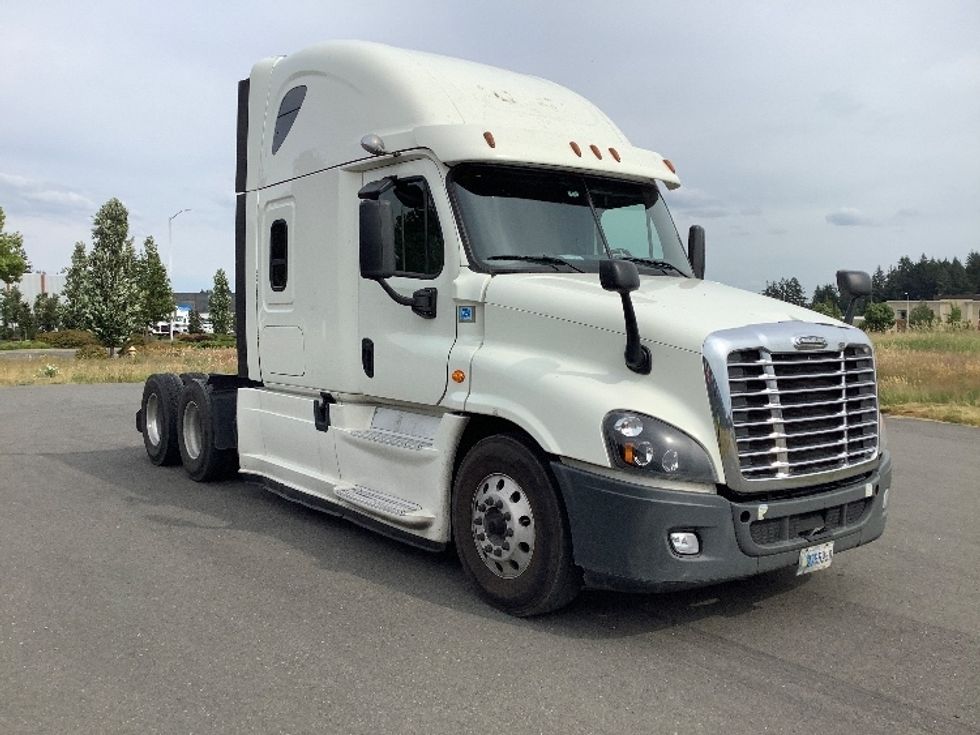 Sleeper Tractor-Heavy Duty Tractors-Freightliner-2019-Cascadia 12564ST-Lacey-WA-530,332\n\t\tmiles-$ 56,250 - Image 1