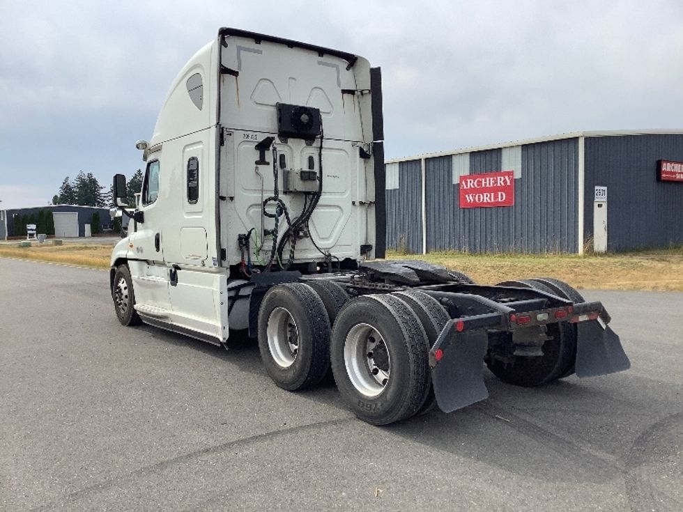 Sleeper Tractor-Heavy Duty Tractors-Freightliner-2019-Cascadia 12564ST-Lacey-WA-530,332\n\t\tmiles-$ 56,250 - Image 5