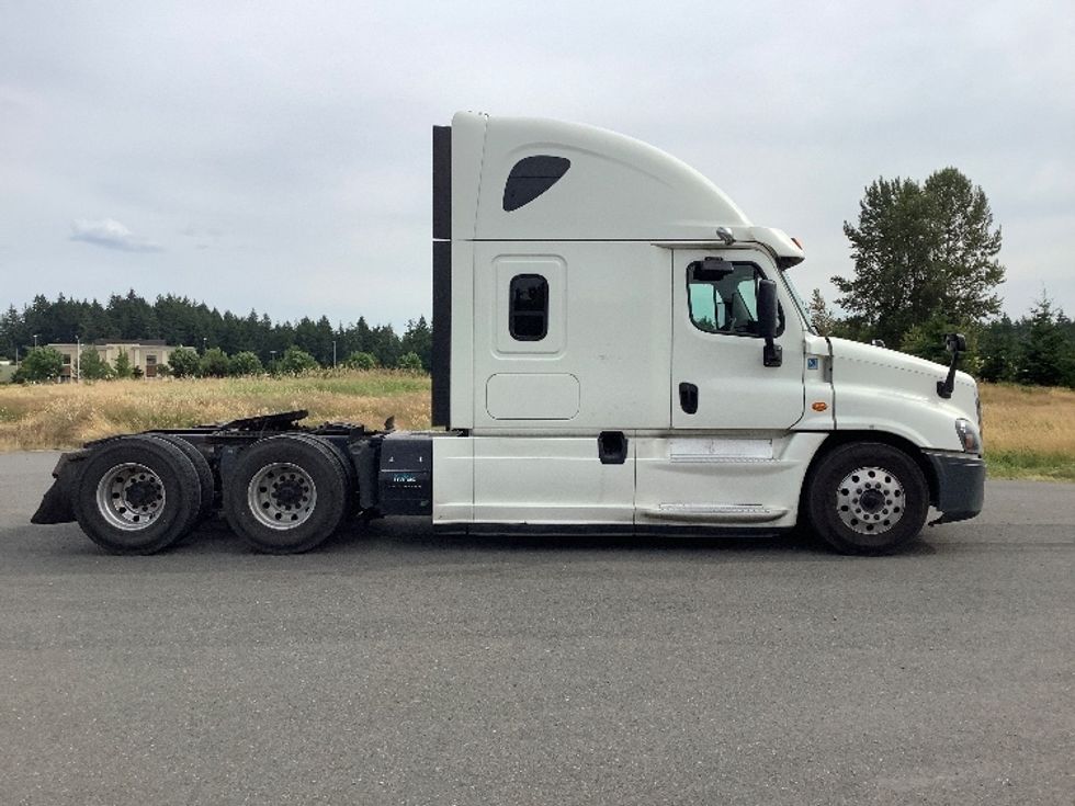 Sleeper Tractor-Heavy Duty Tractors-Freightliner-2019-Cascadia 12564ST-Lacey-WA-530,332\n\t\tmiles-$ 56,250 - Image 8