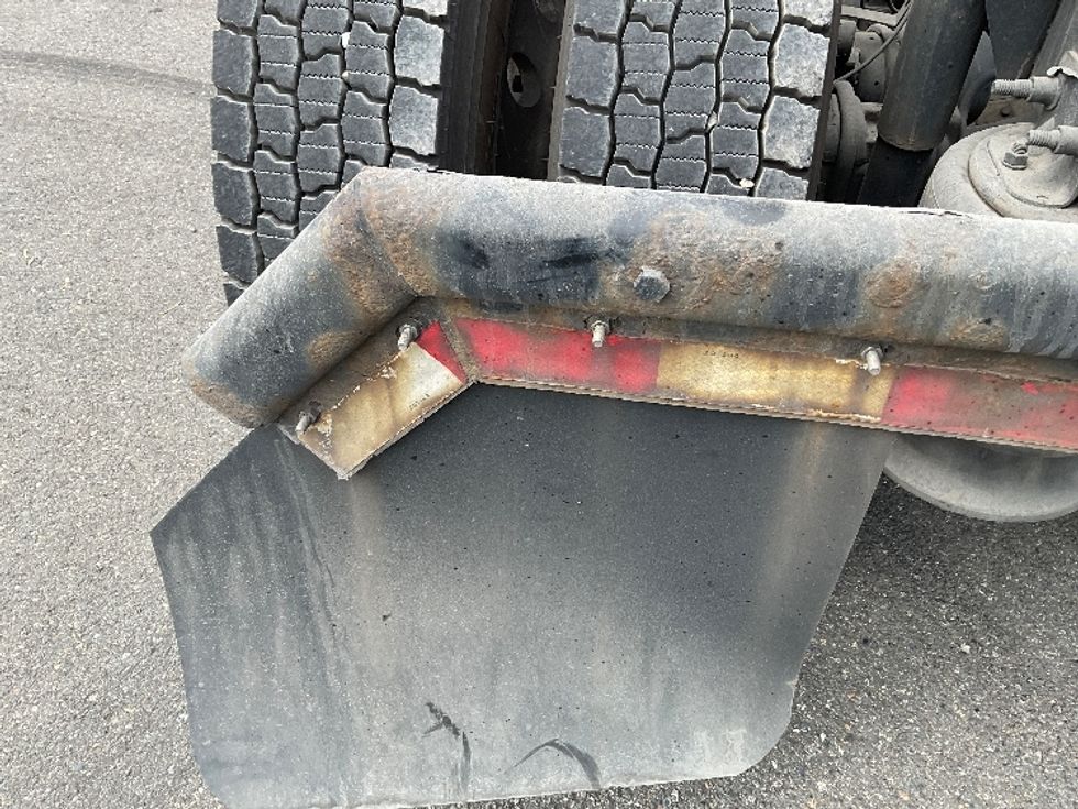 Sleeper Tractor-Heavy Duty Tractors-Freightliner-2019-Cascadia 12564ST-Lacey-WA-539,981\n\t\tmiles-$ 56,750 - Image 24