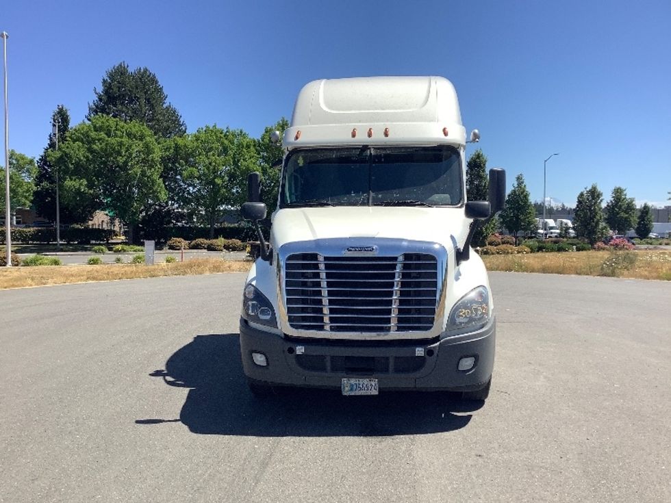 Sleeper Tractor-Heavy Duty Tractors-Freightliner-2019-Cascadia 12564ST-Lacey-WA-622,560\n\t\tmiles-$ 51,500 - Image 2