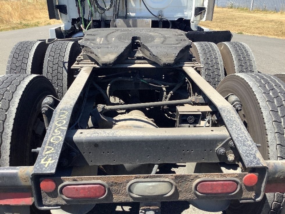 Sleeper Tractor-Heavy Duty Tractors-Freightliner-2019-Cascadia 12564ST-Lacey-WA-622,560\n\t\tmiles-$ 51,500 - Image 6